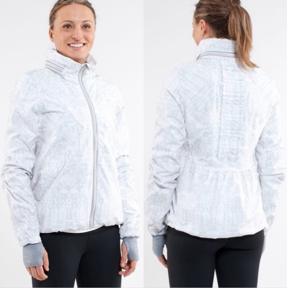 Womens Lululemon Run Hustle Jacket Size 6 White Reflective Glacier Lace - Picture 1 of 16
